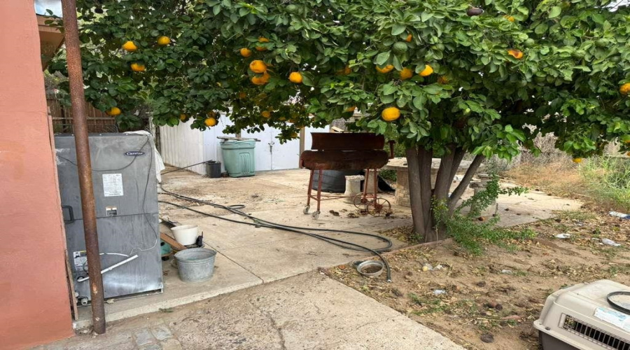 701 W Amiens E Pl, Laredo, Texas 78045, 5 Bedrooms Bedrooms, 6 Rooms Rooms,2 BathroomsBathrooms,Residential,For Sale,701 W Amiens E Pl,20255281