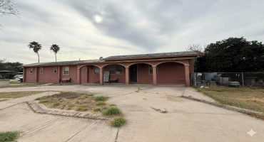 701 W Amiens E Pl, Laredo, Texas 78045, 5 Bedrooms Bedrooms, 6 Rooms Rooms,2 BathroomsBathrooms,Residential,For Sale,701 W Amiens E Pl,20255281 701 W Amiens E Pl, Laredo, Texas 78045, 5 Bedrooms Bedrooms, 6 Rooms Rooms,2 BathroomsBathrooms,Residential,For Sale,701 W Amiens E Pl,20255281