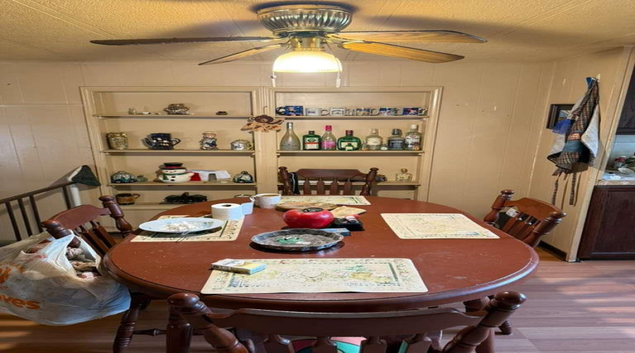 701 W Amiens E Pl, Laredo, Texas 78045, 5 Bedrooms Bedrooms, 6 Rooms Rooms,2 BathroomsBathrooms,Residential,For Sale,701 W Amiens E Pl,20255281