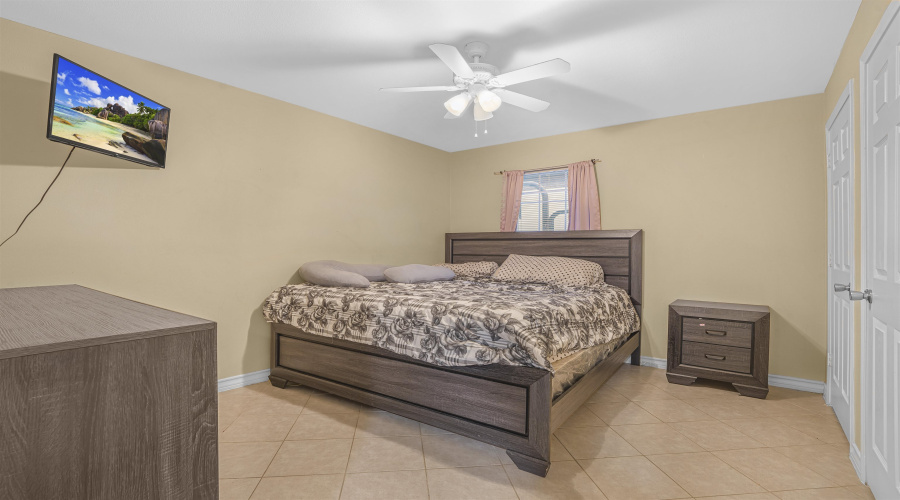 4711 Arias Ct, Laredo, Texas 78046, 4 Bedrooms Bedrooms, 7 Rooms Rooms,2 BathroomsBathrooms,Residential,For Sale,4711 Arias Ct,20255283