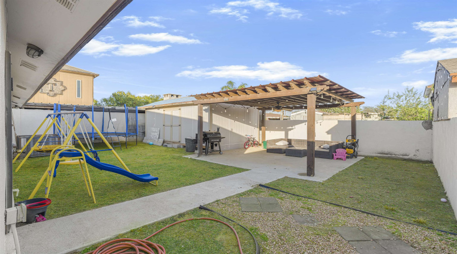 4711 Arias Ct, Laredo, Texas 78046, 4 Bedrooms Bedrooms, 7 Rooms Rooms,2 BathroomsBathrooms,Residential,For Sale,4711 Arias Ct,20255283