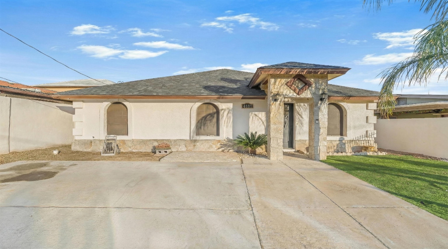 4711 Arias Ct, Laredo, Texas 78046, 4 Bedrooms Bedrooms, 7 Rooms Rooms,2 BathroomsBathrooms,Residential,For Sale,4711 Arias Ct,20255283