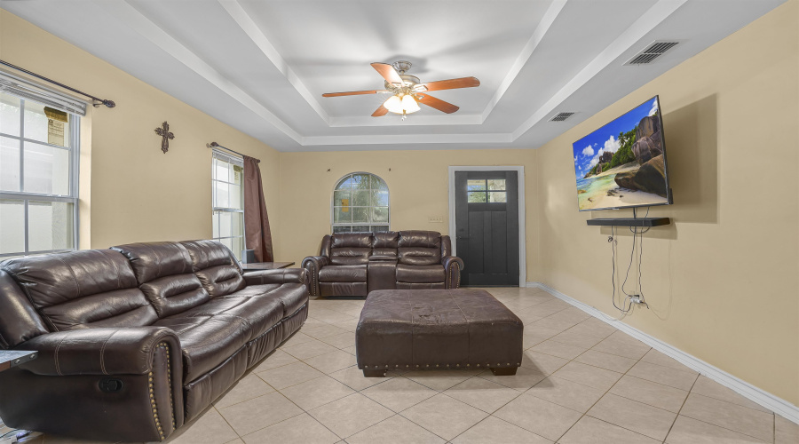 4711 Arias Ct, Laredo, Texas 78046, 4 Bedrooms Bedrooms, 7 Rooms Rooms,2 BathroomsBathrooms,Residential,For Sale,4711 Arias Ct,20255283