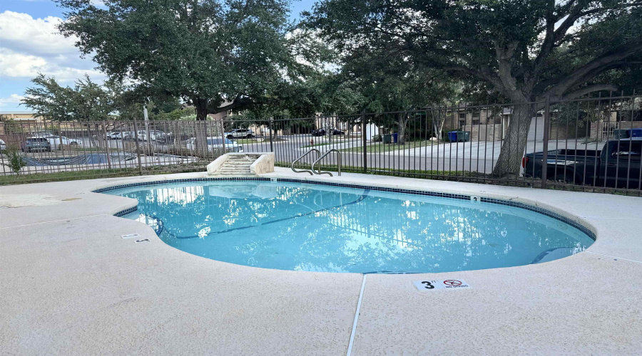 207 Martingale Ln, Laredo, Texas 78041, 2 Bedrooms Bedrooms, 4 Rooms Rooms,2 BathroomsBathrooms,Residential,For Rent,207 Martingale Ln,20255287