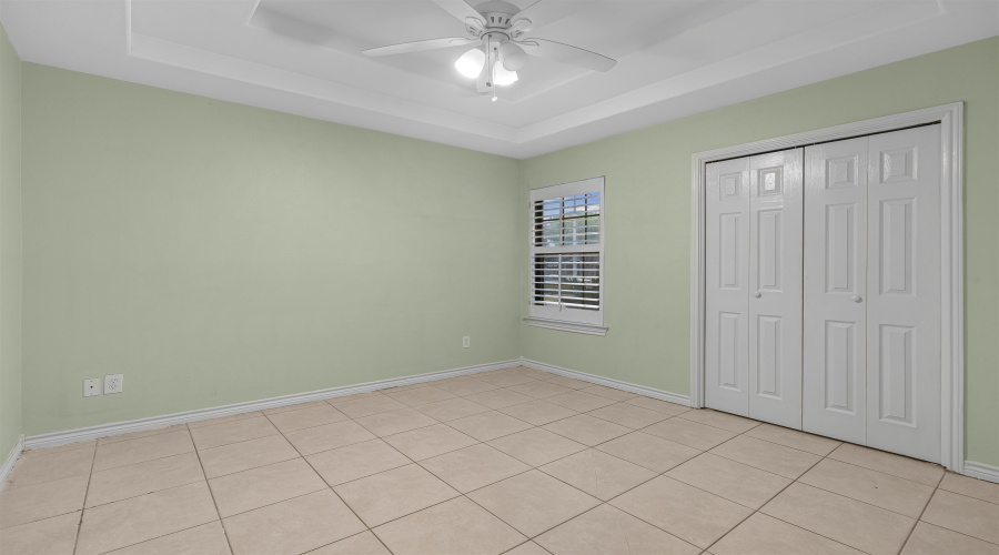 241 North Beach Ln, Laredo, Texas 78041, 4 Bedrooms Bedrooms, 7 Rooms Rooms,3 BathroomsBathrooms,Residential,For Sale,241 North Beach Ln,20255290