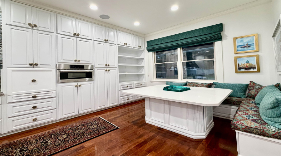 115 Crenshaw Dr, Laredo, Texas 78045, 3 Bedrooms Bedrooms, 9 Rooms Rooms,4 BathroomsBathrooms,Residential,For Sale,115 Crenshaw Dr,20255291