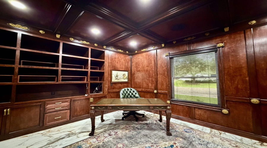 115 Crenshaw Dr, Laredo, Texas 78045, 3 Bedrooms Bedrooms, 9 Rooms Rooms,4 BathroomsBathrooms,Residential,For Sale,115 Crenshaw Dr,20255291