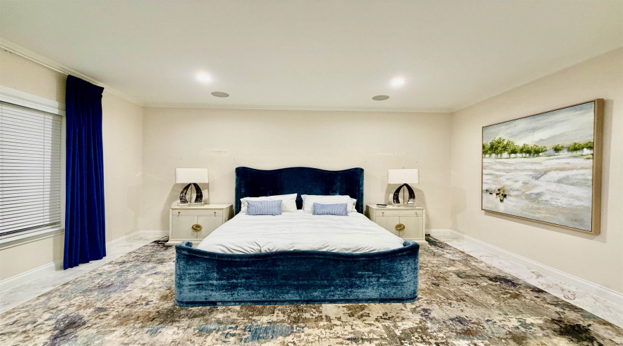 115 Crenshaw Dr, Laredo, Texas 78045, 3 Bedrooms Bedrooms, 9 Rooms Rooms,4 BathroomsBathrooms,Residential,For Sale,115 Crenshaw Dr,20255291