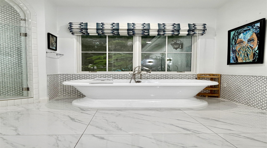 115 Crenshaw Dr, Laredo, Texas 78045, 3 Bedrooms Bedrooms, 9 Rooms Rooms,4 BathroomsBathrooms,Residential,For Sale,115 Crenshaw Dr,20255291