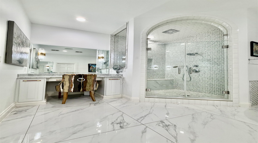 115 Crenshaw Dr, Laredo, Texas 78045, 3 Bedrooms Bedrooms, 9 Rooms Rooms,4 BathroomsBathrooms,Residential,For Sale,115 Crenshaw Dr,20255291