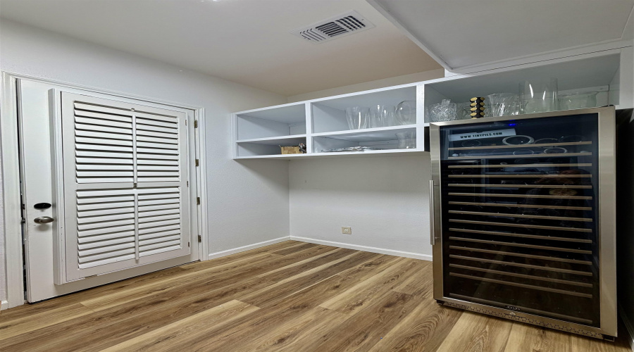 115 Crenshaw Dr, Laredo, Texas 78045, 3 Bedrooms Bedrooms, 9 Rooms Rooms,4 BathroomsBathrooms,Residential,For Sale,115 Crenshaw Dr,20255291