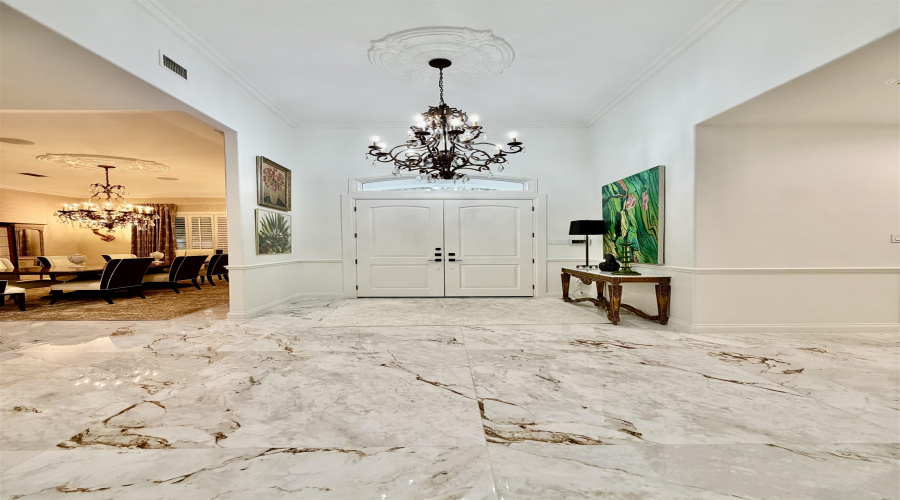 115 Crenshaw Dr, Laredo, Texas 78045, 3 Bedrooms Bedrooms, 9 Rooms Rooms,4 BathroomsBathrooms,Residential,For Sale,115 Crenshaw Dr,20255291