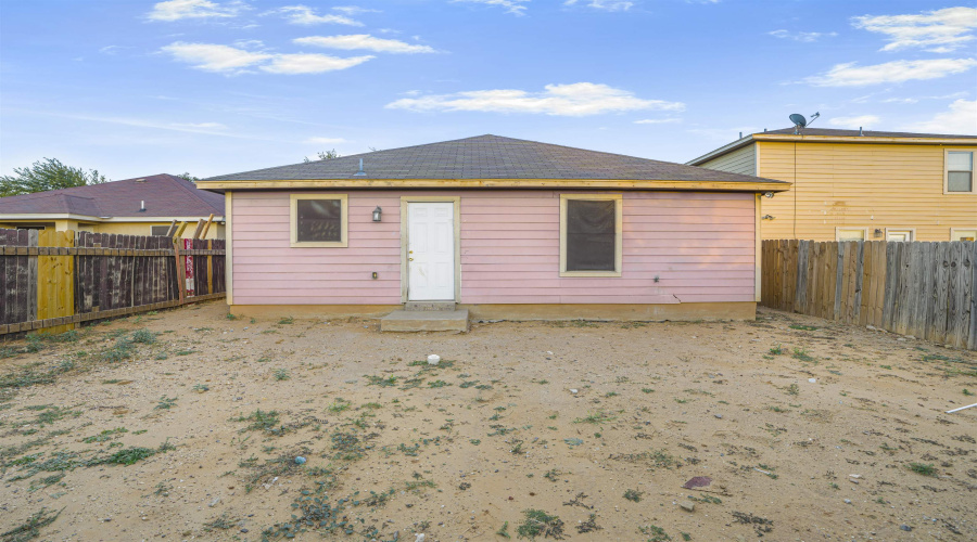 14119 Fawn Dr, LAREDO, Texas 78045, 4 Bedrooms Bedrooms, 6 Rooms Rooms,2 BathroomsBathrooms,Residential,For Rent,14119 Fawn Dr,20255292