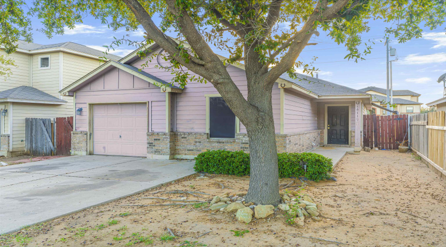 14119 Fawn Dr, LAREDO, Texas 78045, 4 Bedrooms Bedrooms, 6 Rooms Rooms,2 BathroomsBathrooms,Residential,For Rent,14119 Fawn Dr,20255292