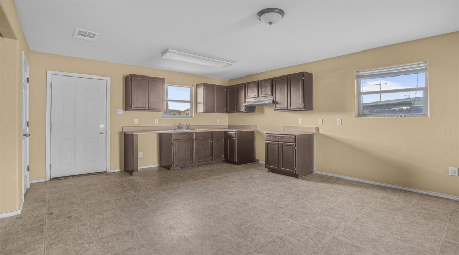 14119 Fawn Dr, LAREDO, Texas 78045, 4 Bedrooms Bedrooms, 6 Rooms Rooms,2 BathroomsBathrooms,Residential,For Rent,14119 Fawn Dr,20255292