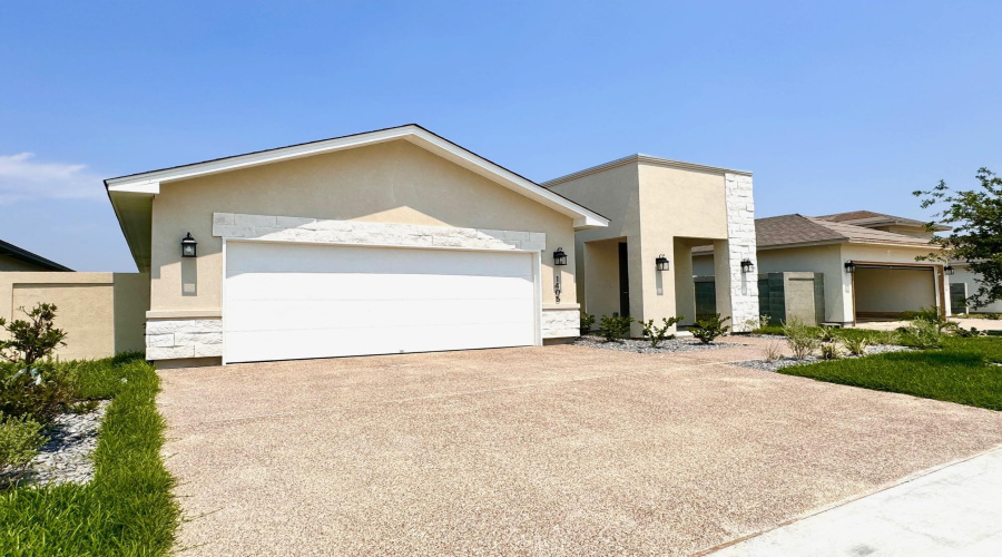 1405 Eagles LN, LAREDO, Texas 78045, 3 Bedrooms Bedrooms, 5 Rooms Rooms,2 BathroomsBathrooms,Residential,For Rent,1405 Eagles LN,20255294