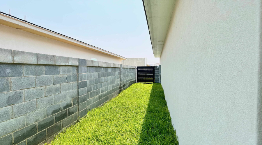 1405 Eagles LN, LAREDO, Texas 78045, 3 Bedrooms Bedrooms, 5 Rooms Rooms,2 BathroomsBathrooms,Residential,For Rent,1405 Eagles LN,20255294