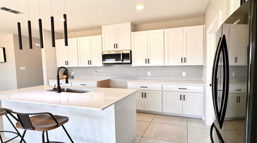 5701 Kylee Dr., LAREDO, Texas 78043, 3 Bedrooms Bedrooms, 5 Rooms Rooms,2 BathroomsBathrooms,Residential,For Sale,5701 Kylee Dr.,20255295