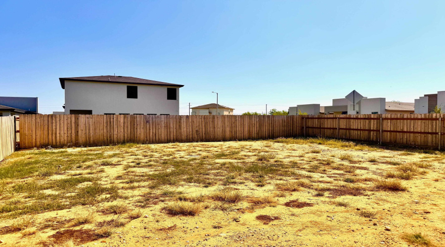 5701 Kylee Dr., LAREDO, Texas 78043, 3 Bedrooms Bedrooms, 5 Rooms Rooms,2 BathroomsBathrooms,Residential,For Sale,5701 Kylee Dr.,20255295