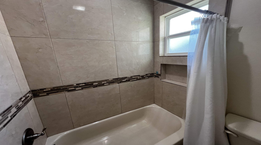 5703 Moses Lp., Laredo, Texas 78046, 3 Bedrooms Bedrooms, 5 Rooms Rooms,2 BathroomsBathrooms,Residential,For Sale,5703 Moses Lp.,20255296