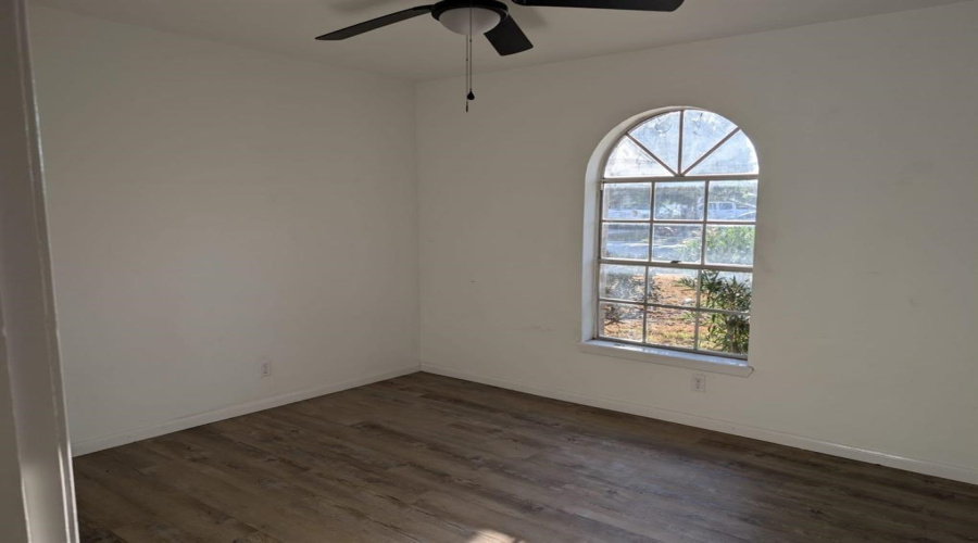 4710 Pita Dr, Laredo, Texas 78041-4920, 3 Bedrooms Bedrooms, 6 Rooms Rooms,2 BathroomsBathrooms,Residential,For Sale,4710 Pita Dr,20255298