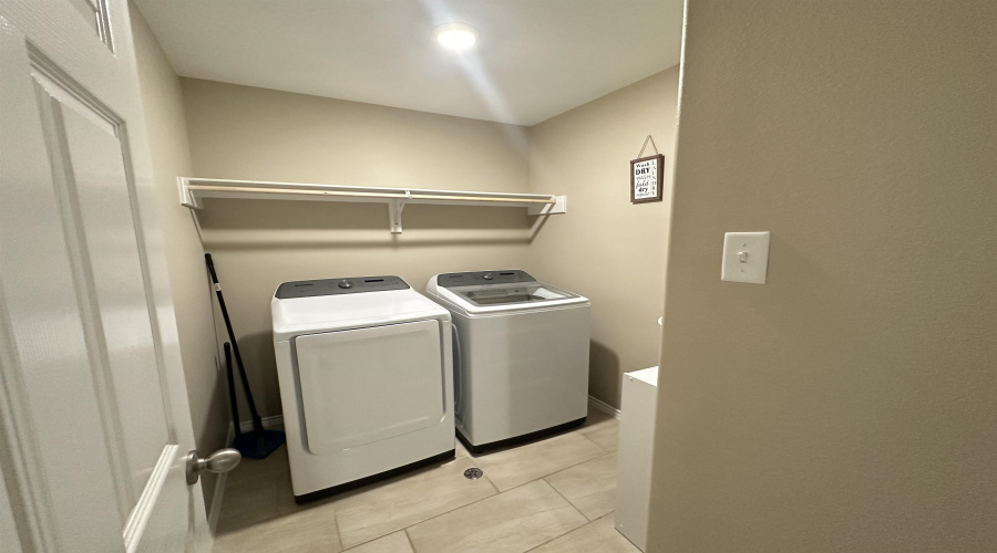 5510 Belmont Dr., Laredo, Texas 78046, 3 Bedrooms Bedrooms, 5 Rooms Rooms,2 BathroomsBathrooms,Residential,For Sale,5510 Belmont Dr.,20255300