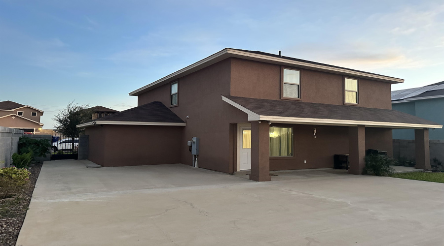 5510 Belmont Dr., Laredo, Texas 78046, 3 Bedrooms Bedrooms, 5 Rooms Rooms,2 BathroomsBathrooms,Residential,For Sale,5510 Belmont Dr.,20255300