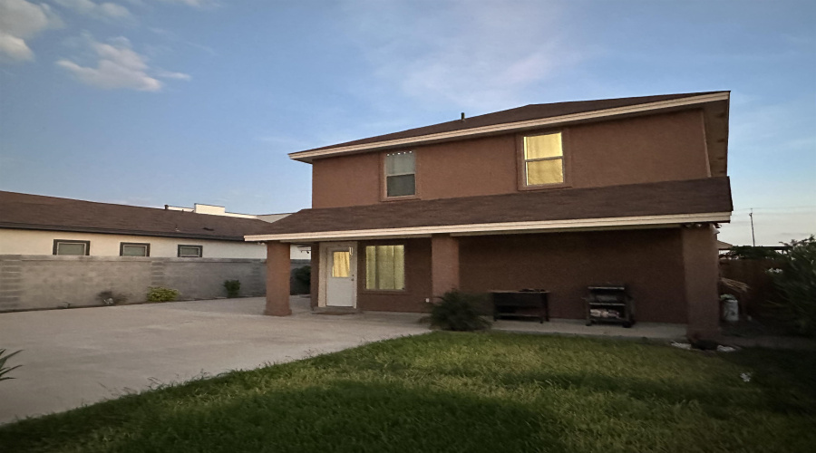 5510 Belmont Dr., Laredo, Texas 78046, 3 Bedrooms Bedrooms, 5 Rooms Rooms,2 BathroomsBathrooms,Residential,For Sale,5510 Belmont Dr.,20255300