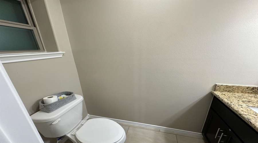 5510 Belmont Dr., Laredo, Texas 78046, 3 Bedrooms Bedrooms, 5 Rooms Rooms,2 BathroomsBathrooms,Residential,For Sale,5510 Belmont Dr.,20255300