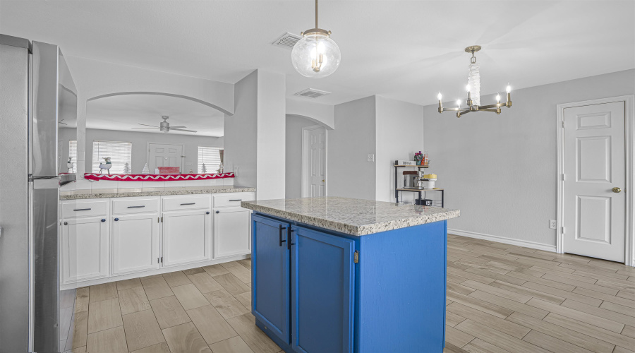 216 Red Cloud Dr, Laredo, Texas 78045-4184, 3 Bedrooms Bedrooms, 5 Rooms Rooms,2 BathroomsBathrooms,Residential,For Sale,216 Red Cloud Dr,20255301