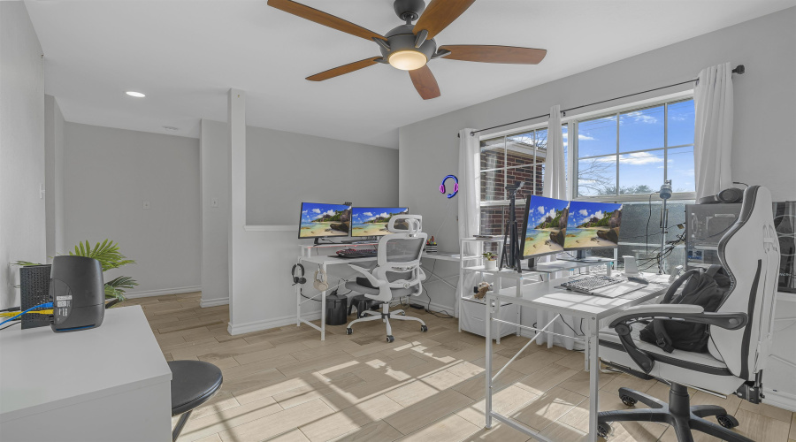 216 Red Cloud Dr, Laredo, Texas 78045-4184, 3 Bedrooms Bedrooms, 5 Rooms Rooms,2 BathroomsBathrooms,Residential,For Sale,216 Red Cloud Dr,20255301