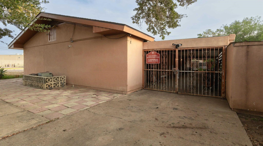 619 Lindenwood Dr, LAREDO, Texas 78045, 4 Bedrooms Bedrooms, 4 Rooms Rooms,2 BathroomsBathrooms,Residential,For Sale,619 Lindenwood Dr,20255302