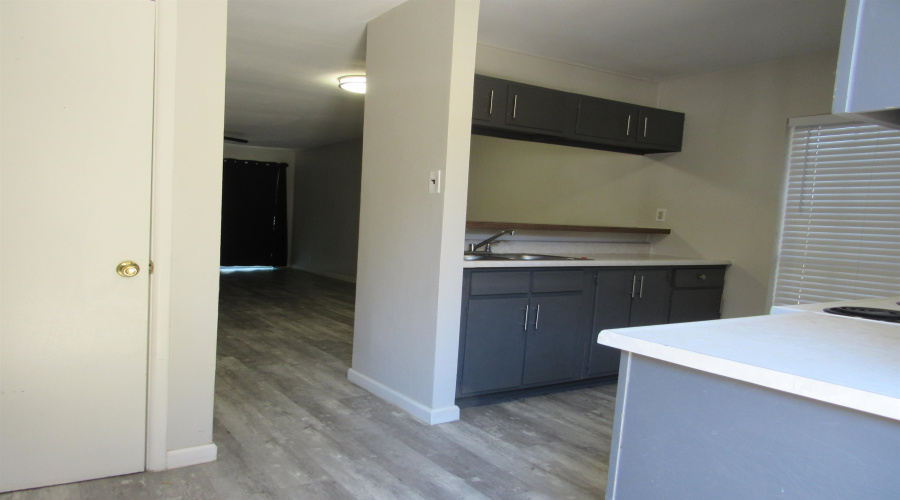 2403 E Frost St, Laredo, Texas 78043, 2 Bedrooms Bedrooms, 4 Rooms Rooms,1 BathroomBathrooms,Residential,For Rent,2403 E Frost St,20255303