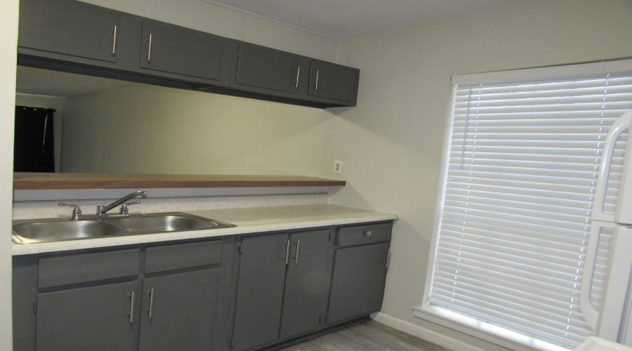 2403 E Frost St, Laredo, Texas 78043, 2 Bedrooms Bedrooms, 4 Rooms Rooms,1 BathroomBathrooms,Residential,For Rent,2403 E Frost St,20255303