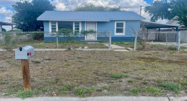 103 E David, Hebbronville, Texas 78361, 2 Bedrooms Bedrooms, 5 Rooms Rooms,1 BathroomBathrooms,Residential,For Sale,103 E David,20255307 103 E David, Hebbronville, Texas 78361, 2 Bedrooms Bedrooms, 5 Rooms Rooms,1 BathroomBathrooms,Residential,For Sale,103 E David,20255307