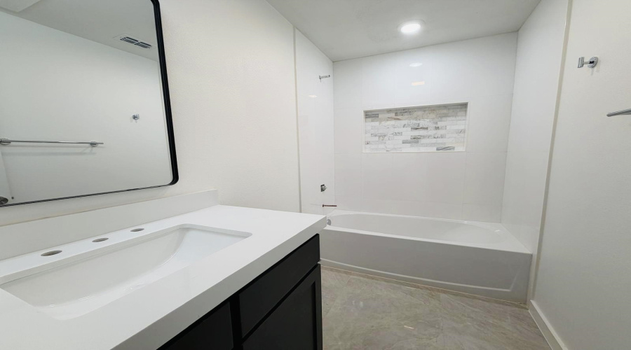 4008 Gia St., LAREDO, Texas 78046, 3 Bedrooms Bedrooms, 4 Rooms Rooms,2 BathroomsBathrooms,Residential,For Sale,4008 Gia St.,20255309