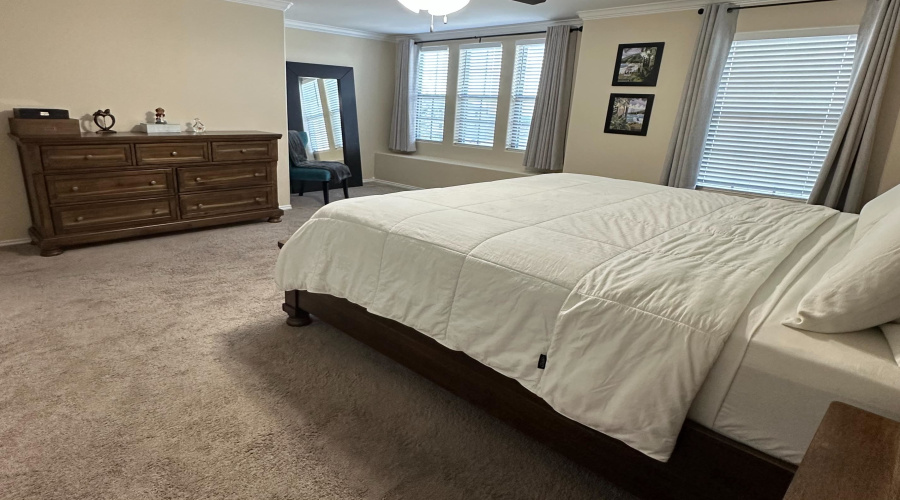 4301 Regina Dr., Laredo, Texas 78046, 3 Bedrooms Bedrooms, 5 Rooms Rooms,2 BathroomsBathrooms,Residential,For Sale,4301 Regina Dr.,20255315