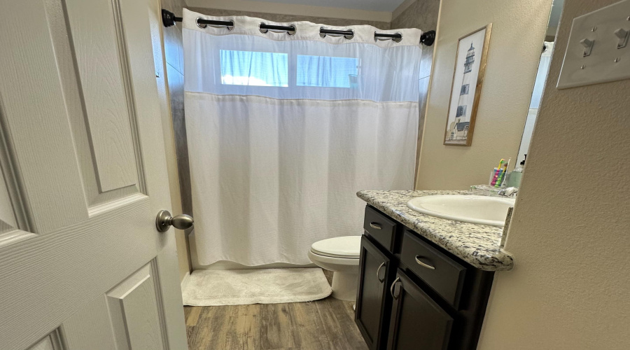 4301 Regina Dr., Laredo, Texas 78046, 3 Bedrooms Bedrooms, 5 Rooms Rooms,2 BathroomsBathrooms,Residential,For Sale,4301 Regina Dr.,20255315