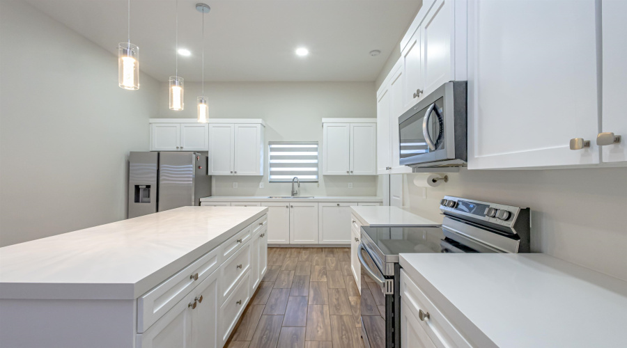 4002 Bella St., Laredo, Texas 78046, 4 Bedrooms Bedrooms, 6 Rooms Rooms,2 BathroomsBathrooms,Residential,For Sale,4002 Bella St.,20255317