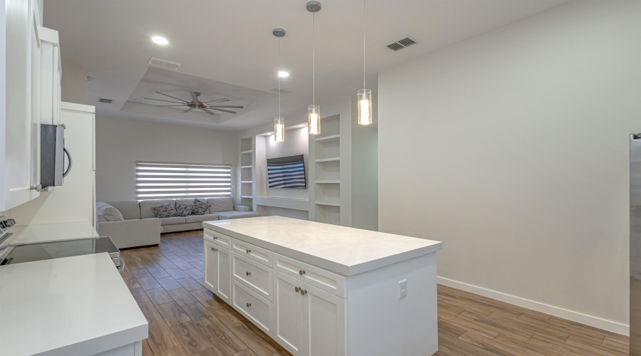 4002 Bella St., Laredo, Texas 78046, 4 Bedrooms Bedrooms, 6 Rooms Rooms,2 BathroomsBathrooms,Residential,For Sale,4002 Bella St.,20255317