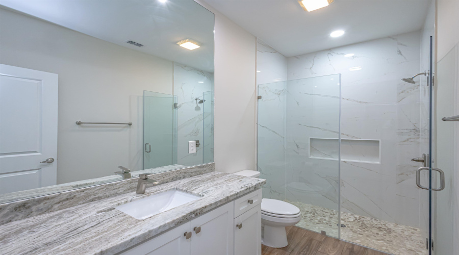 4002 Bella St., Laredo, Texas 78046, 4 Bedrooms Bedrooms, 6 Rooms Rooms,2 BathroomsBathrooms,Residential,For Sale,4002 Bella St.,20255317