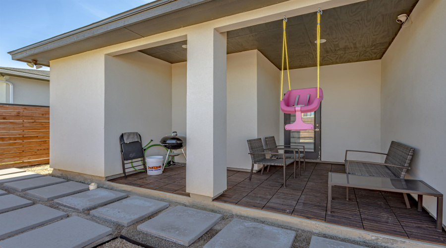 4002 Bella St., Laredo, Texas 78046, 4 Bedrooms Bedrooms, 6 Rooms Rooms,2 BathroomsBathrooms,Residential,For Sale,4002 Bella St.,20255317