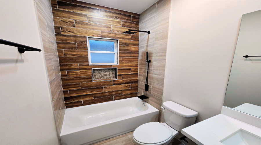 5007 Carambola Ln., Laredo, Texas 78046, 3 Bedrooms Bedrooms, 6 Rooms Rooms,2 BathroomsBathrooms,Residential,For Sale,5007 Carambola Ln.,20255322