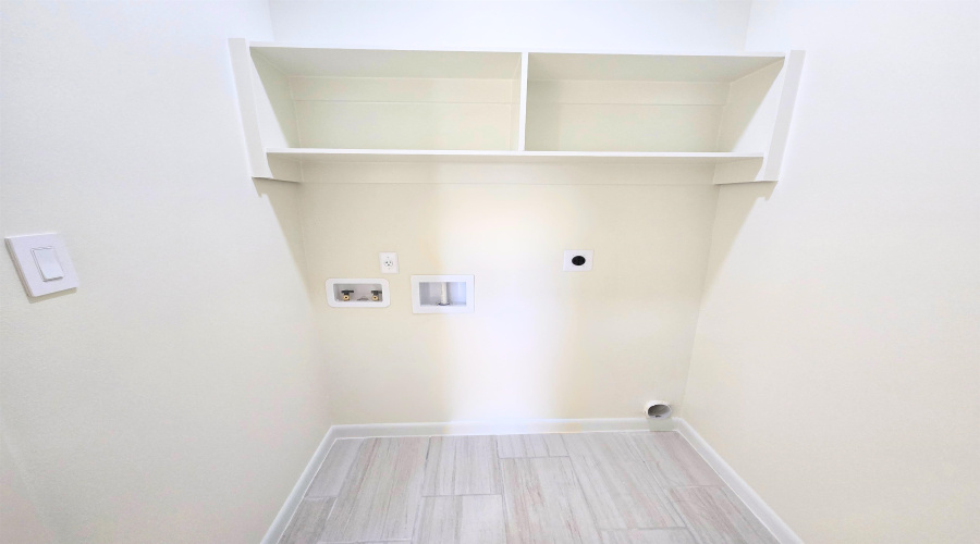 5007 Carambola Ln., Laredo, Texas 78046, 3 Bedrooms Bedrooms, 6 Rooms Rooms,2 BathroomsBathrooms,Residential,For Sale,5007 Carambola Ln.,20255322