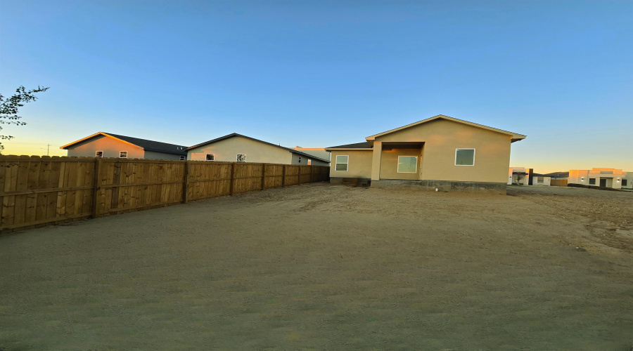 5007 Carambola Ln., Laredo, Texas 78046, 3 Bedrooms Bedrooms, 6 Rooms Rooms,2 BathroomsBathrooms,Residential,For Sale,5007 Carambola Ln.,20255322