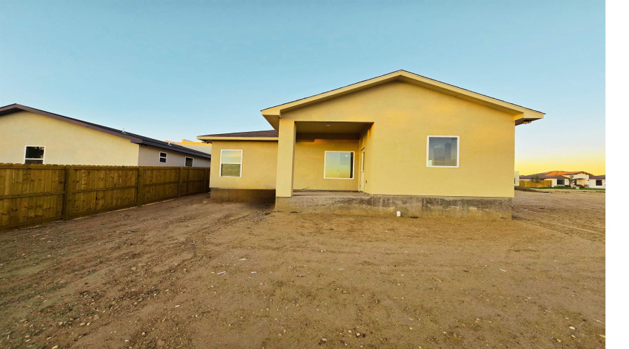 5007 Carambola Ln., Laredo, Texas 78046, 3 Bedrooms Bedrooms, 6 Rooms Rooms,2 BathroomsBathrooms,Residential,For Sale,5007 Carambola Ln.,20255322