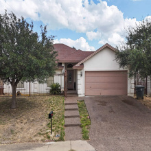 1811 Avenida Los Presidentes, Laredo, Texas 78046, 3 Bedrooms Bedrooms, 5 Rooms Rooms,2 BathroomsBathrooms,Residential,For Sale,1811 Avenida Los Presidentes,20255325