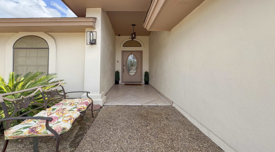 1811 Avenida Los Presidentes, Laredo, Texas 78046, 3 Bedrooms Bedrooms, 5 Rooms Rooms,2 BathroomsBathrooms,Residential,For Sale,1811 Avenida Los Presidentes,20255325