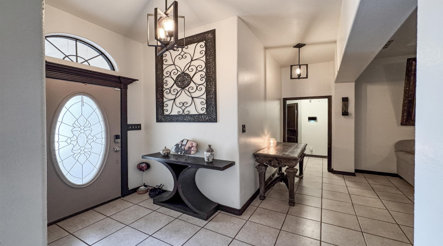 1811 Avenida Los Presidentes, Laredo, Texas 78046, 3 Bedrooms Bedrooms, 5 Rooms Rooms,2 BathroomsBathrooms,Residential,For Sale,1811 Avenida Los Presidentes,20255325