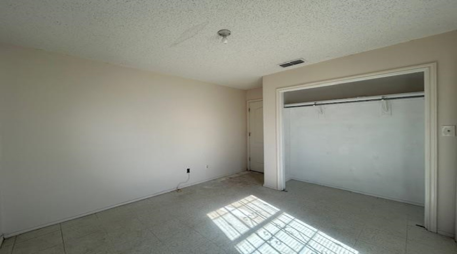 1446 Orquidia Ln E, Rio Bravo, Texas 78046, ,Multi-family,For Sale,1446 Orquidia Ln E,20255332